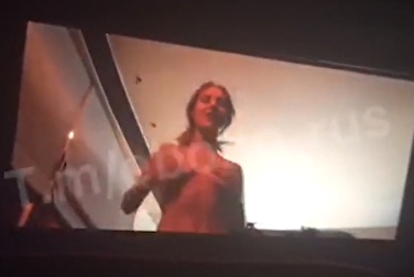 Секс с Кристиной Асмус — слив из кинотеатра (фильм Текст)